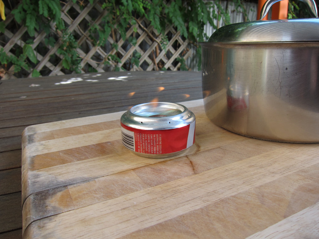 02_penny_stove_working_as_expected_however_it_did_splutter_abit.jpg  