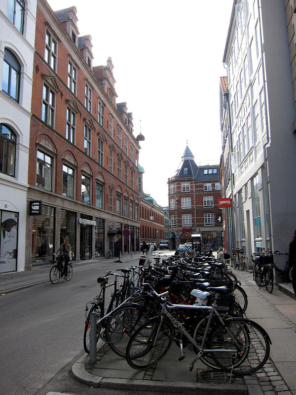 07_more_bicycles.jpg  