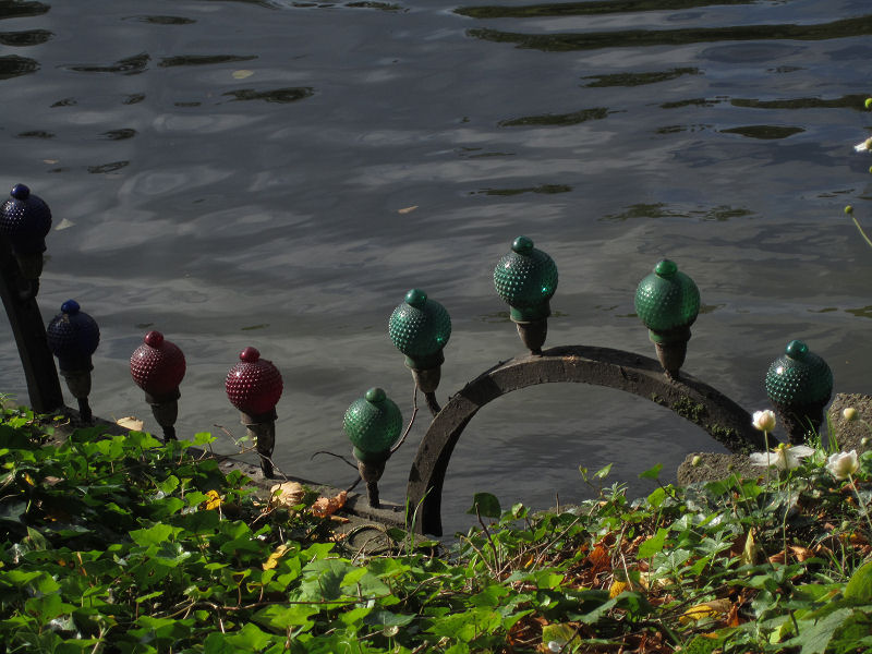 11_lights_in_the_Tivoli.jpg  