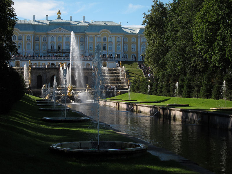 08_fountains_galour_at_the_summer_garden.jpg